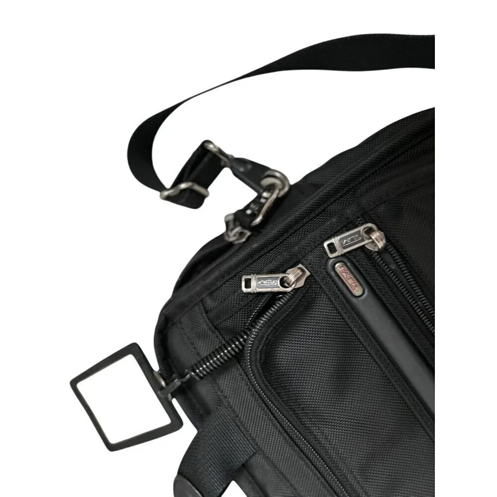 Tumi Deluxe Expandable Shoulder Bag Briefcase Nylon Black 15